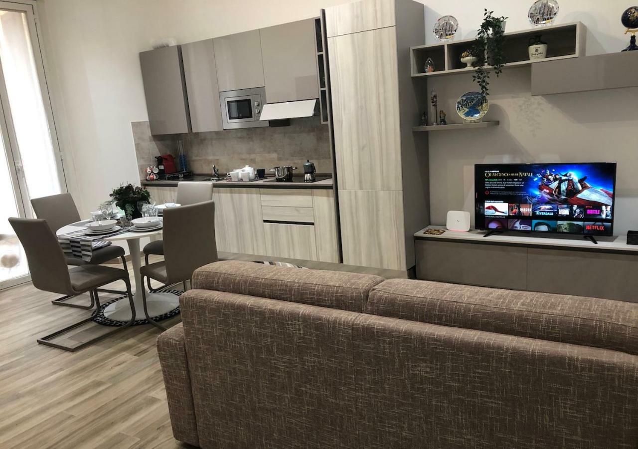Central Lepetit Apartment De Luxe Milano Eksteriør bilde