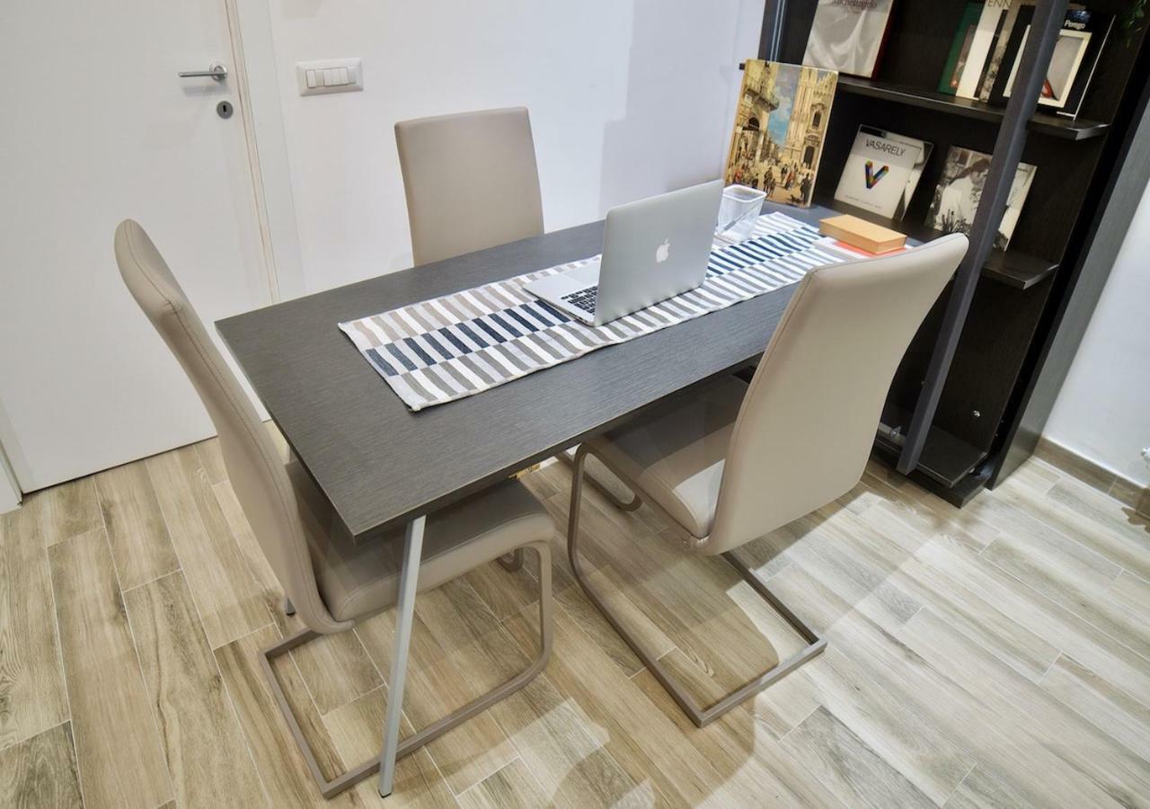 Central Lepetit Apartment De Luxe Milano Eksteriør bilde