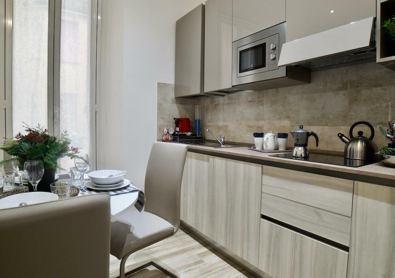 Central Lepetit Apartment De Luxe Milano Eksteriør bilde